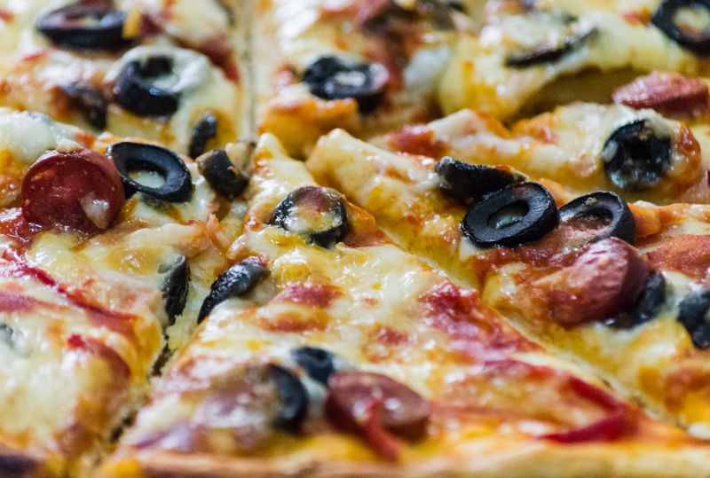 Garlic bread with herbs and cheese at Pizza luce